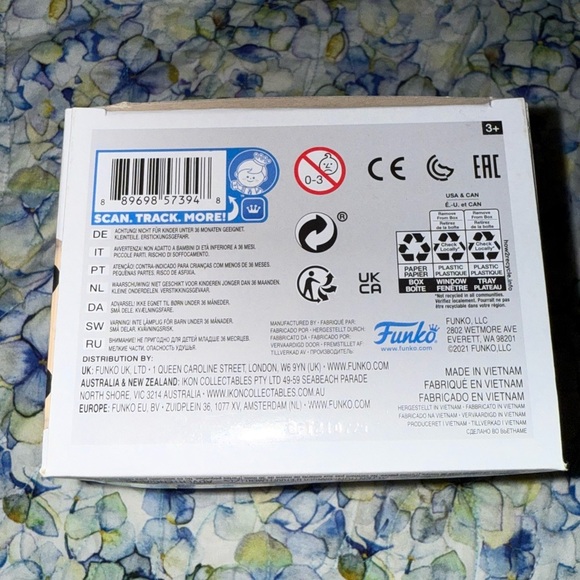 Funko Pop The Office - Erin Hannon Vinyl Figure - Picture 5 of 7